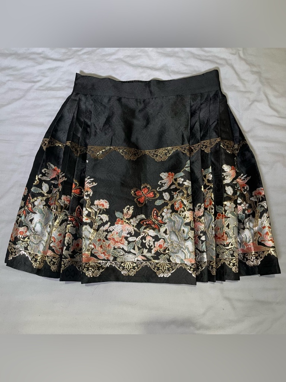 Black hanyuansu zhuanghua mamianqun horse face skirt